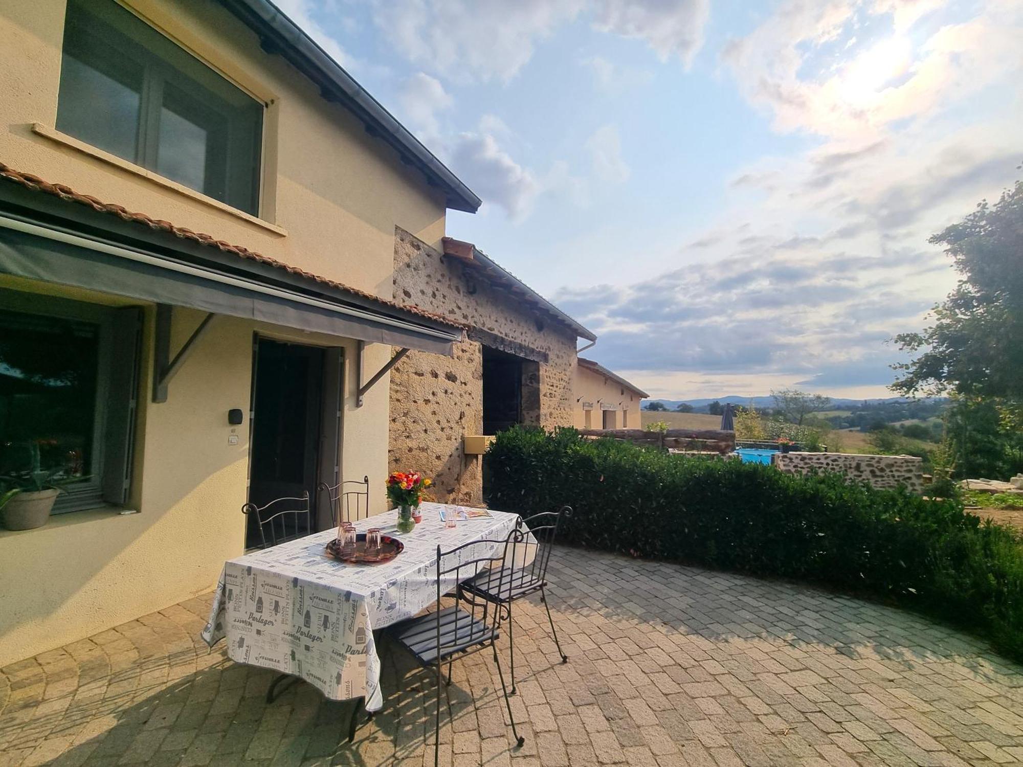 Holiday home Dans Un Village De Caractere Saint-Galmier